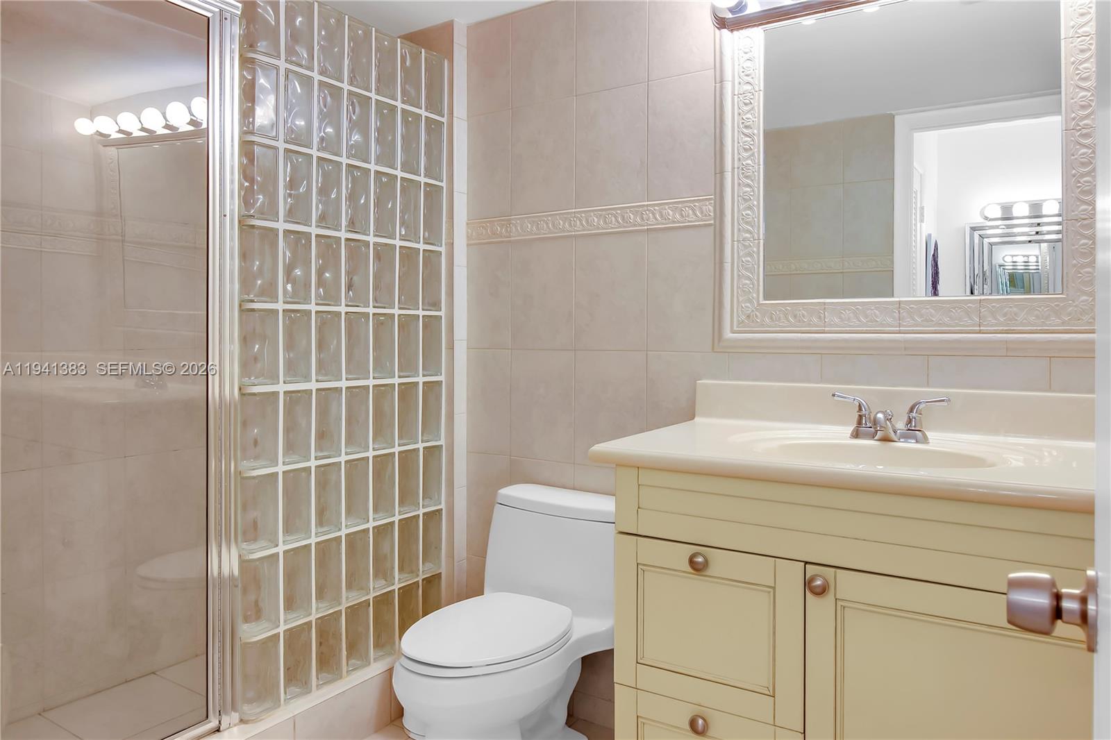 PLAZA TOWERS SOUTH CONDO - Residential