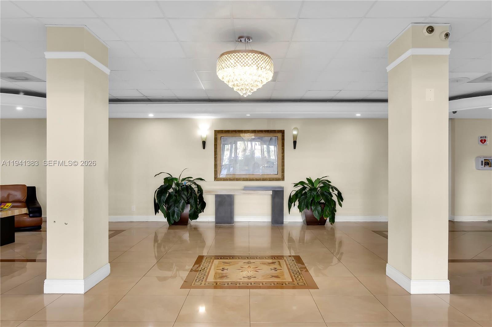 PLAZA TOWERS SOUTH CONDO - Residential