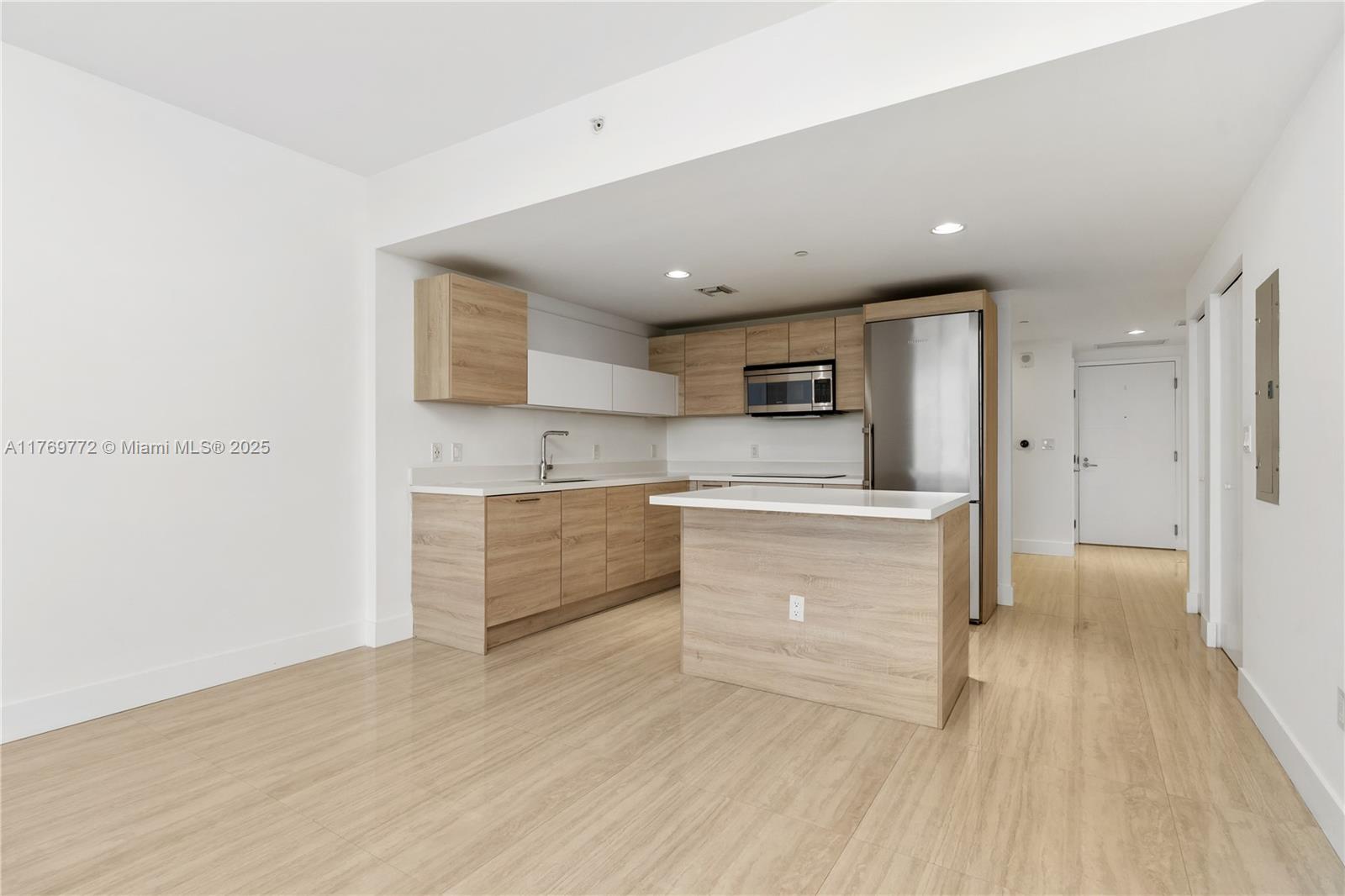 16385 Biscayne Blvd 1606