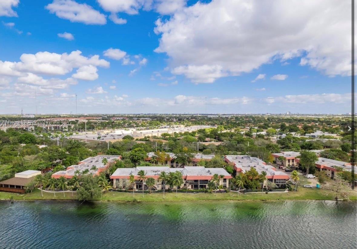 NORTHLAKE VLG AT CALIF CL - Residential Lease