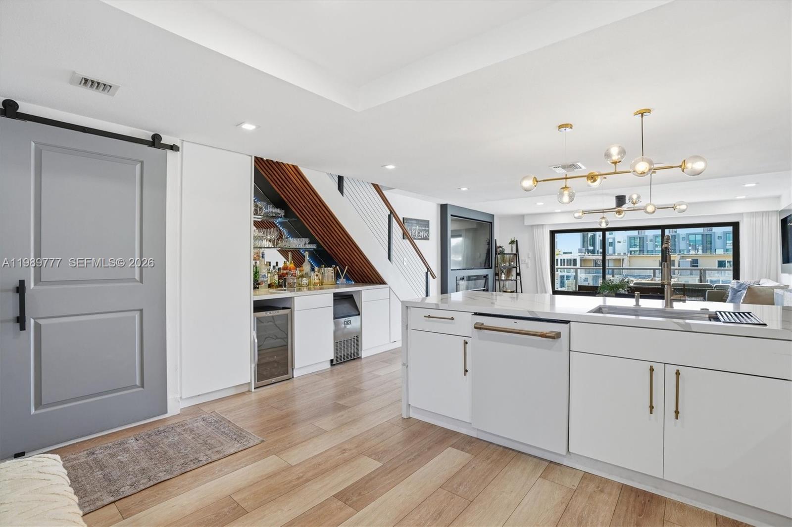 4000 NE 168th St 113B