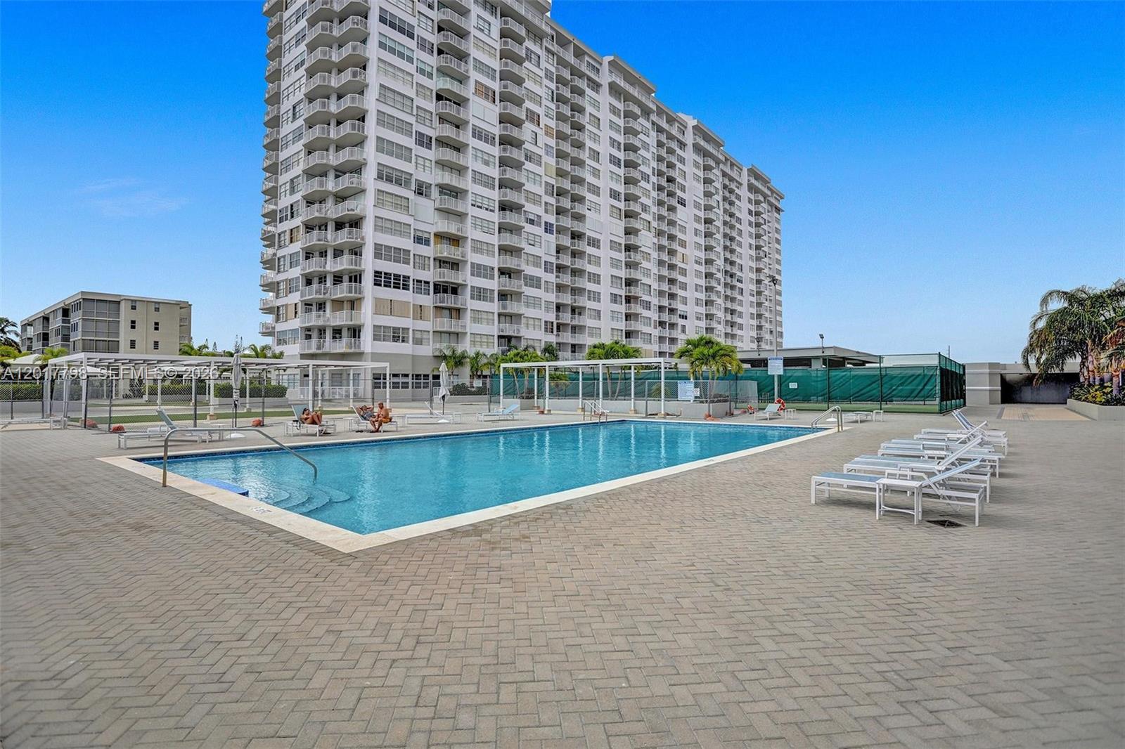 DEL PRADO MARINA - Residential