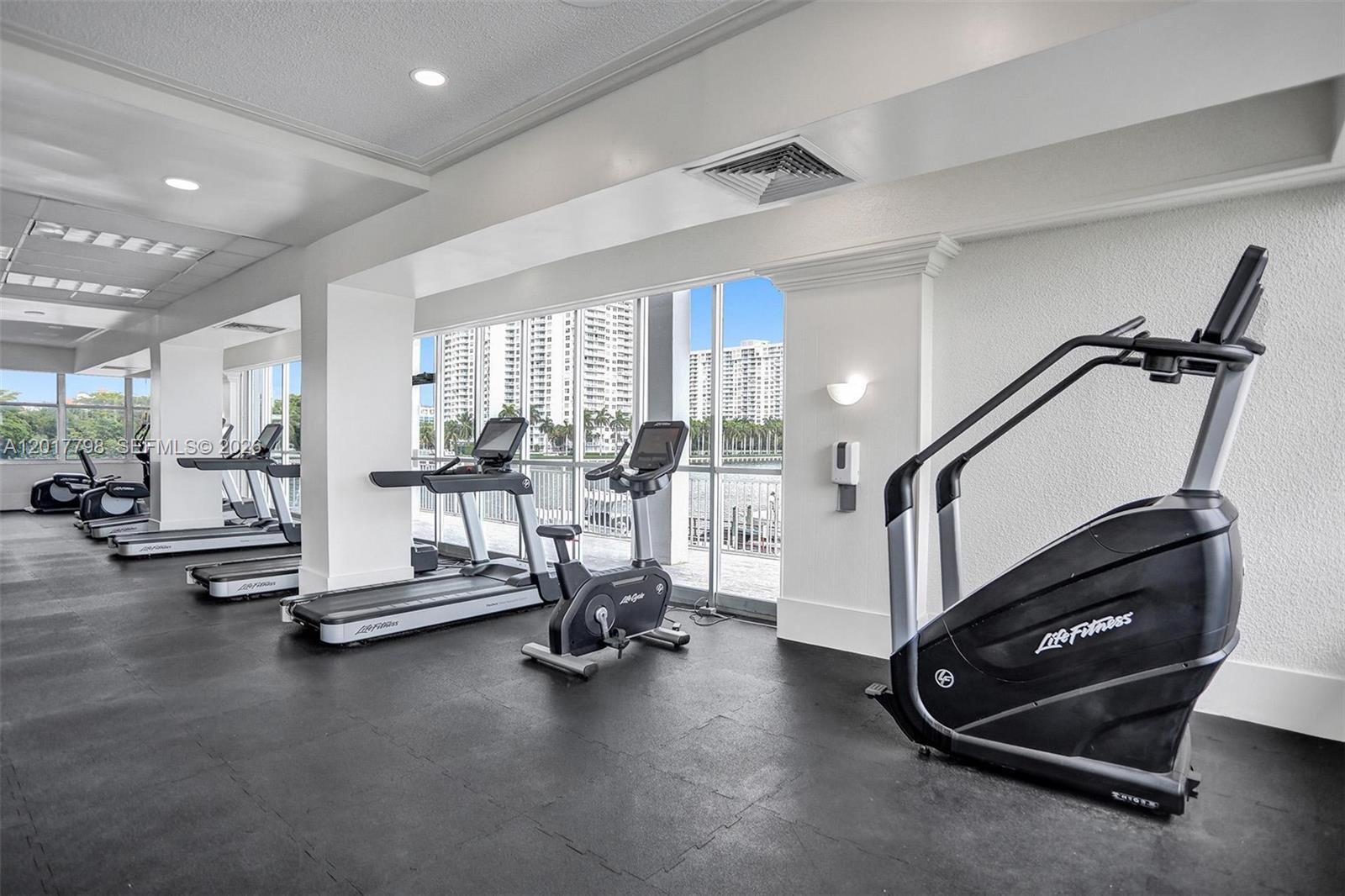 DEL PRADO MARINA - Residential
