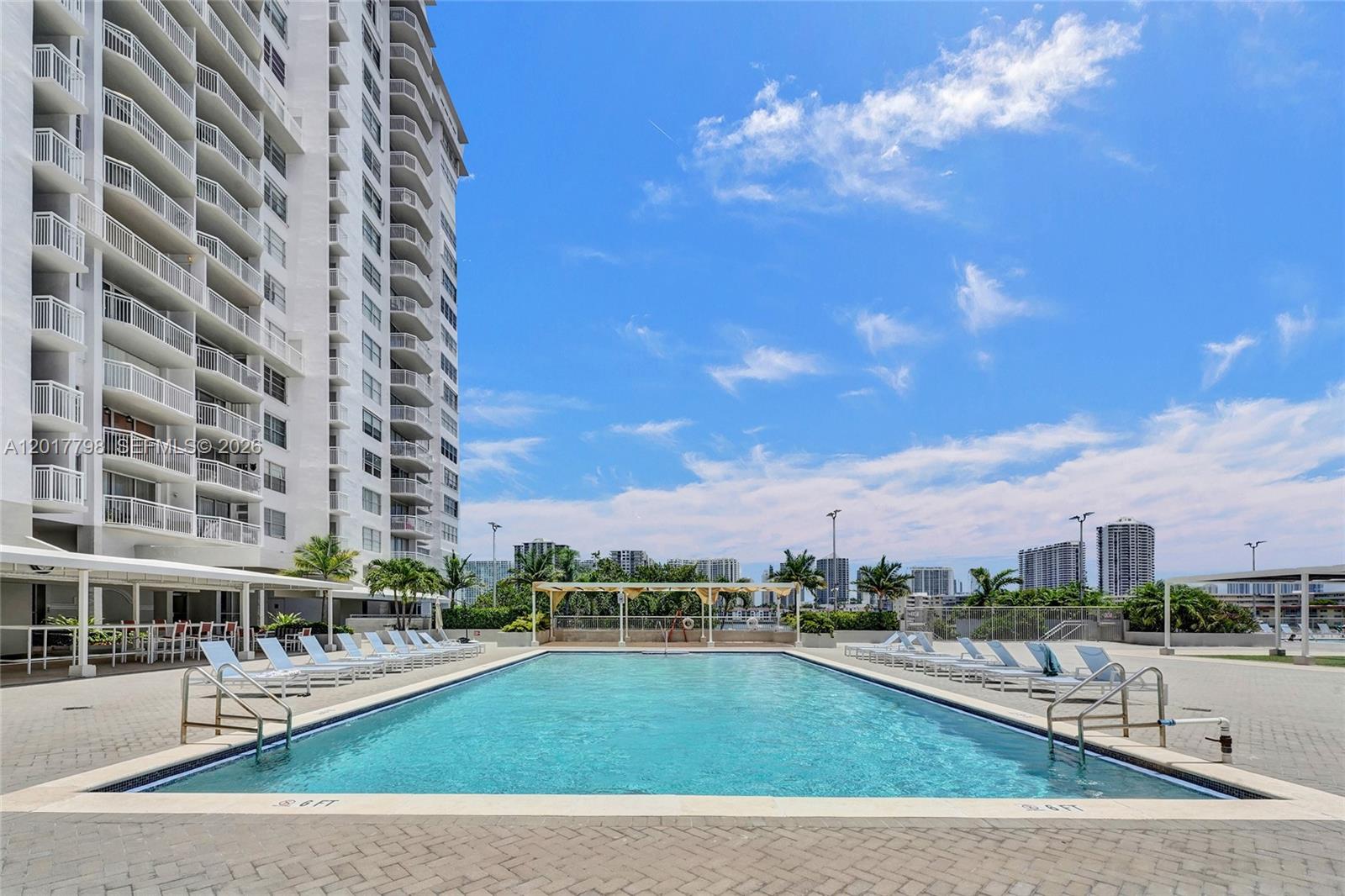 DEL PRADO MARINA - Residential