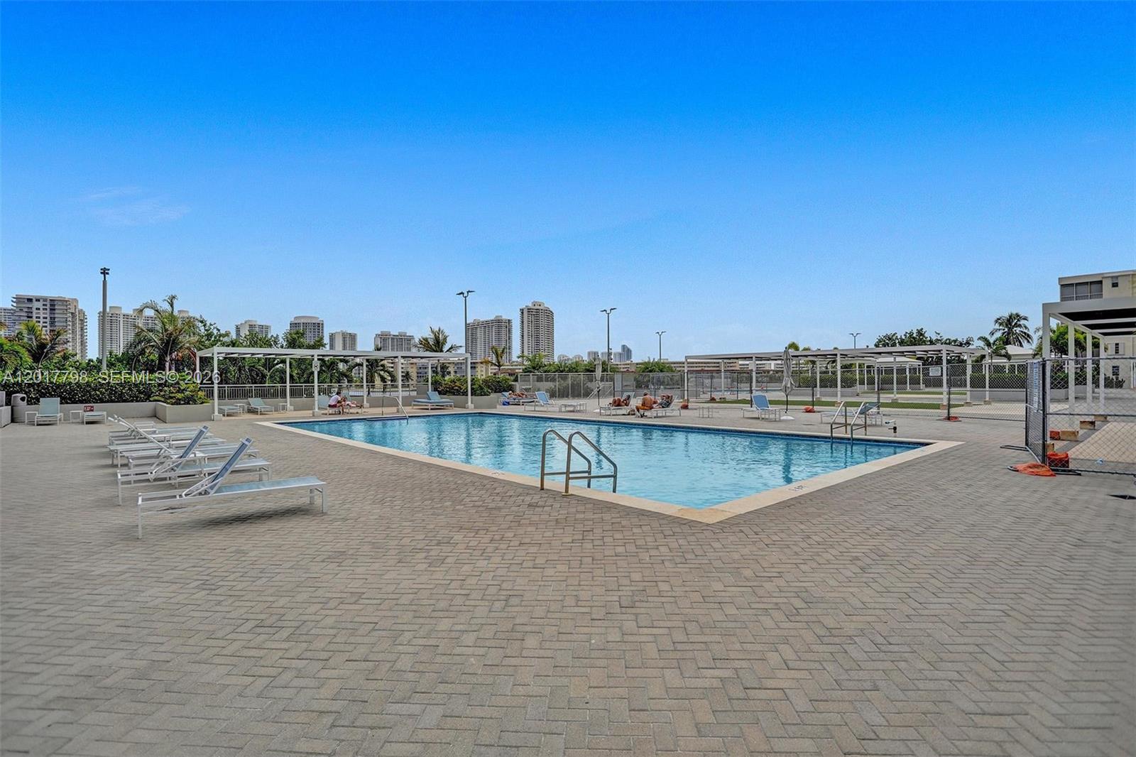 DEL PRADO MARINA - Residential