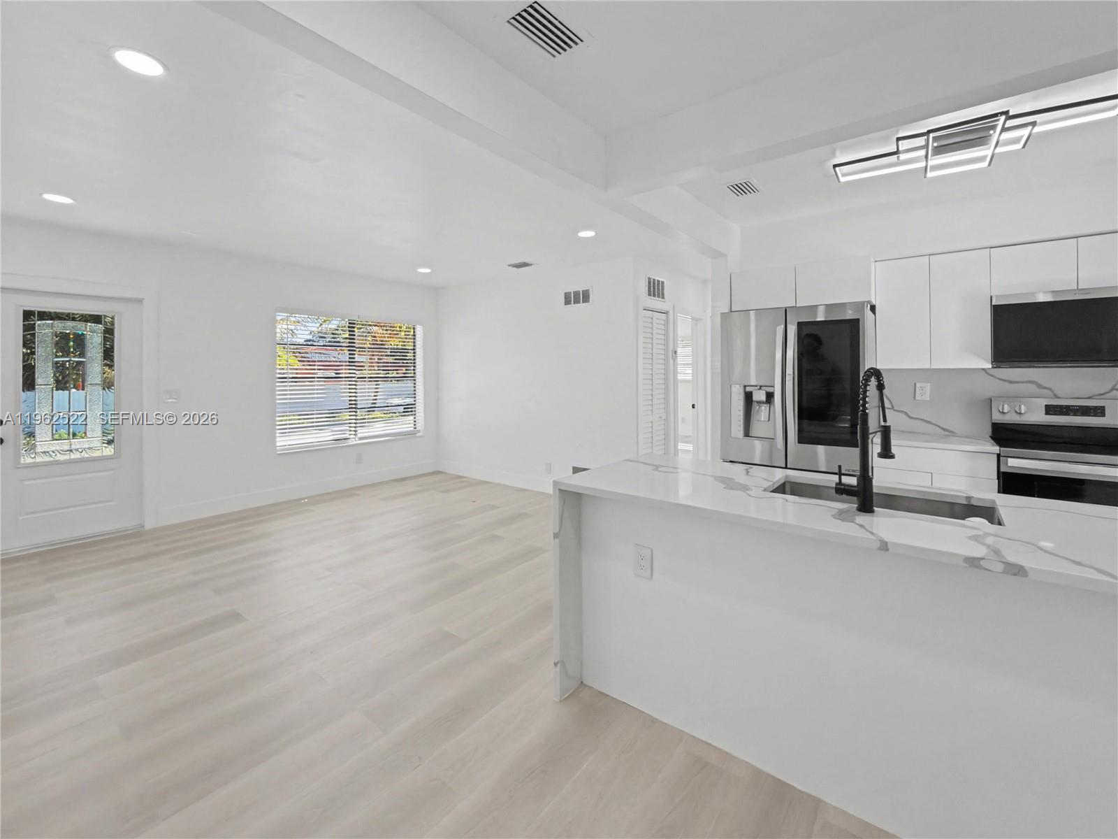 FLEEMAN HEIGHTS - Residential