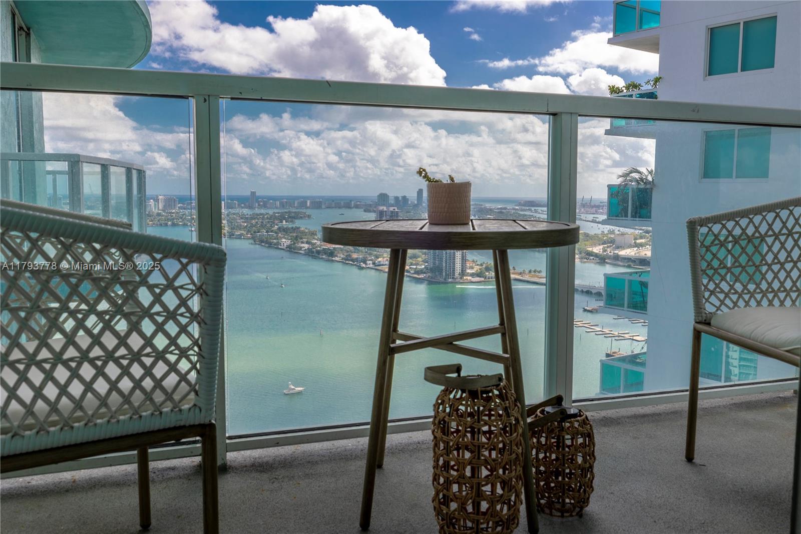 1900 N Bayshore Dr 3403, Miami, Broward County, Florida - 1 Bedrooms  
1 Bathrooms - 