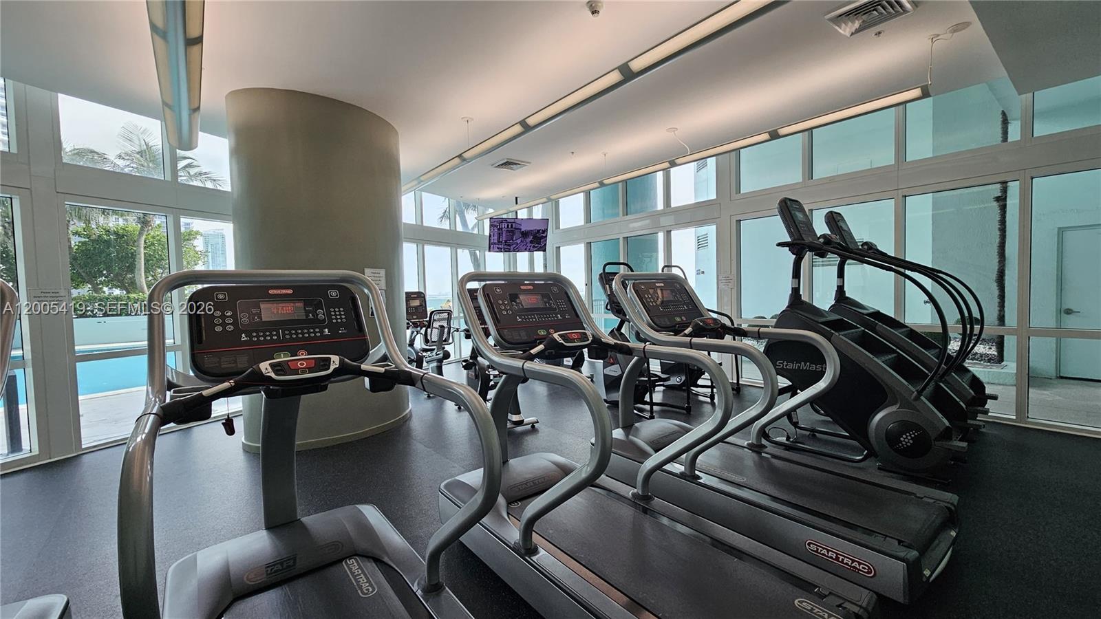 QUANTUM ON THE BAY CONDO - Residential