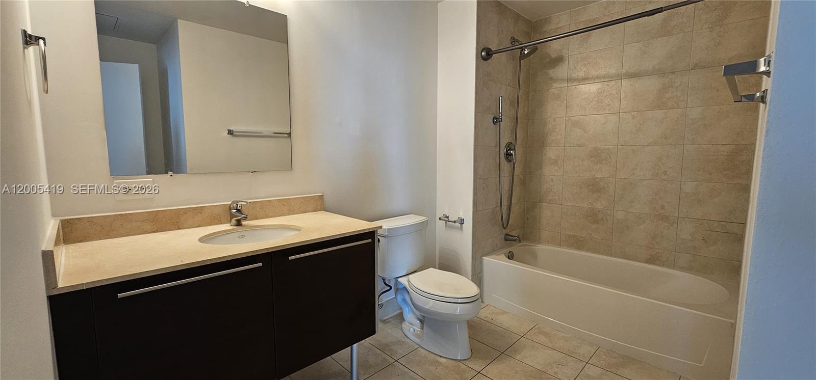 QUANTUM ON THE BAY CONDO - Residential