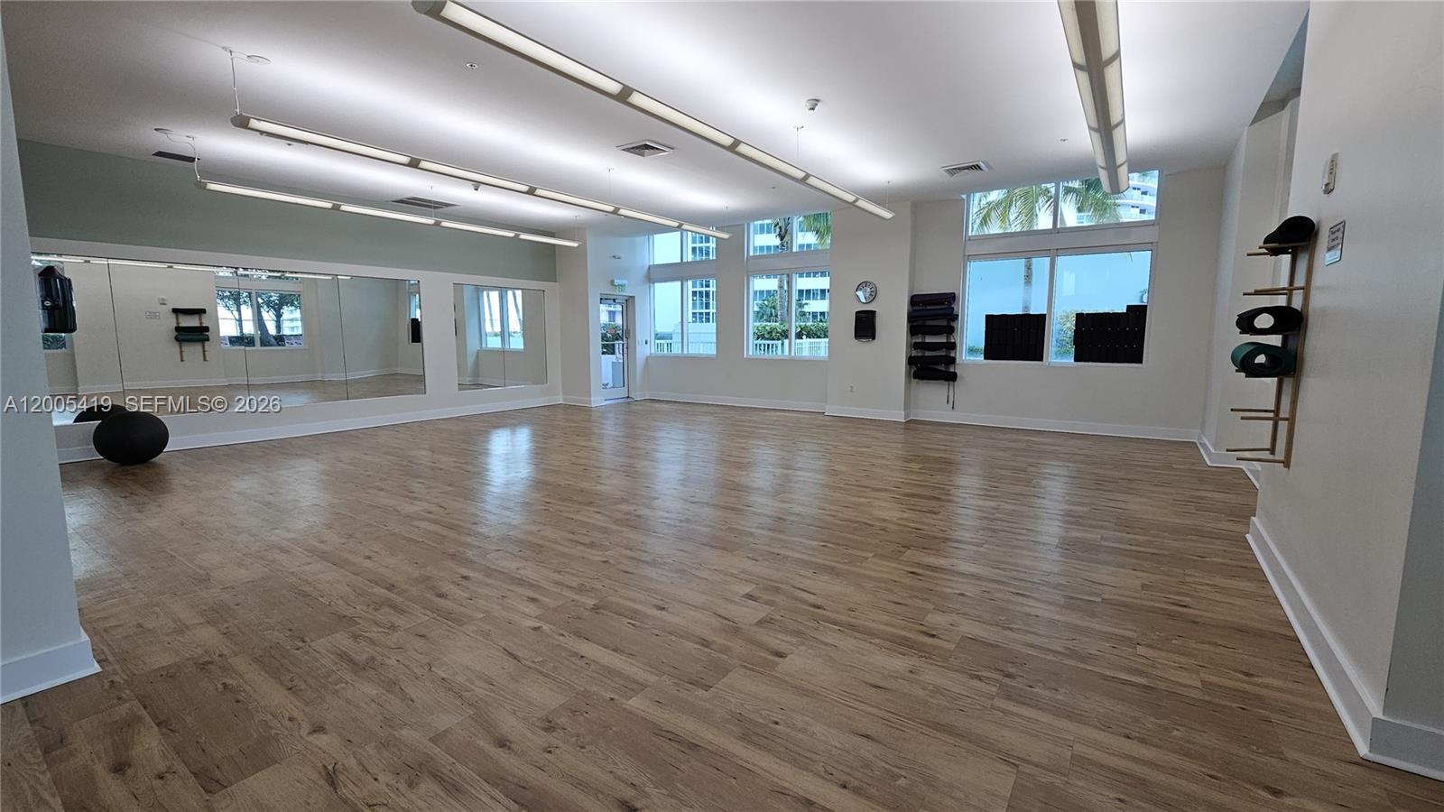 QUANTUM ON THE BAY CONDO - Residential