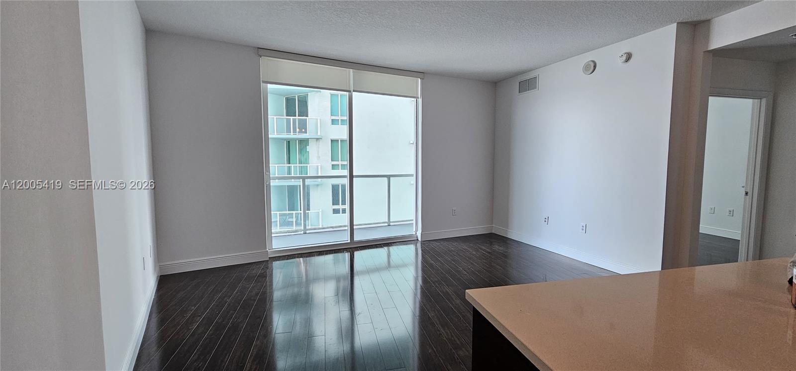 QUANTUM ON THE BAY CONDO - Residential