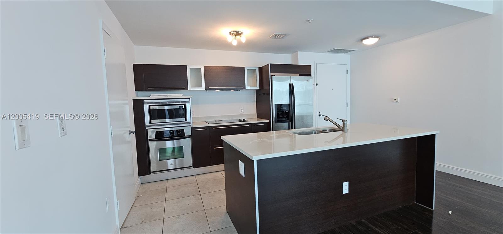 QUANTUM ON THE BAY CONDO - Residential