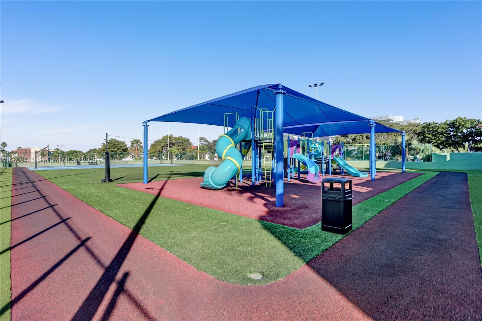 CRICKET CLUB CONDO - Residential