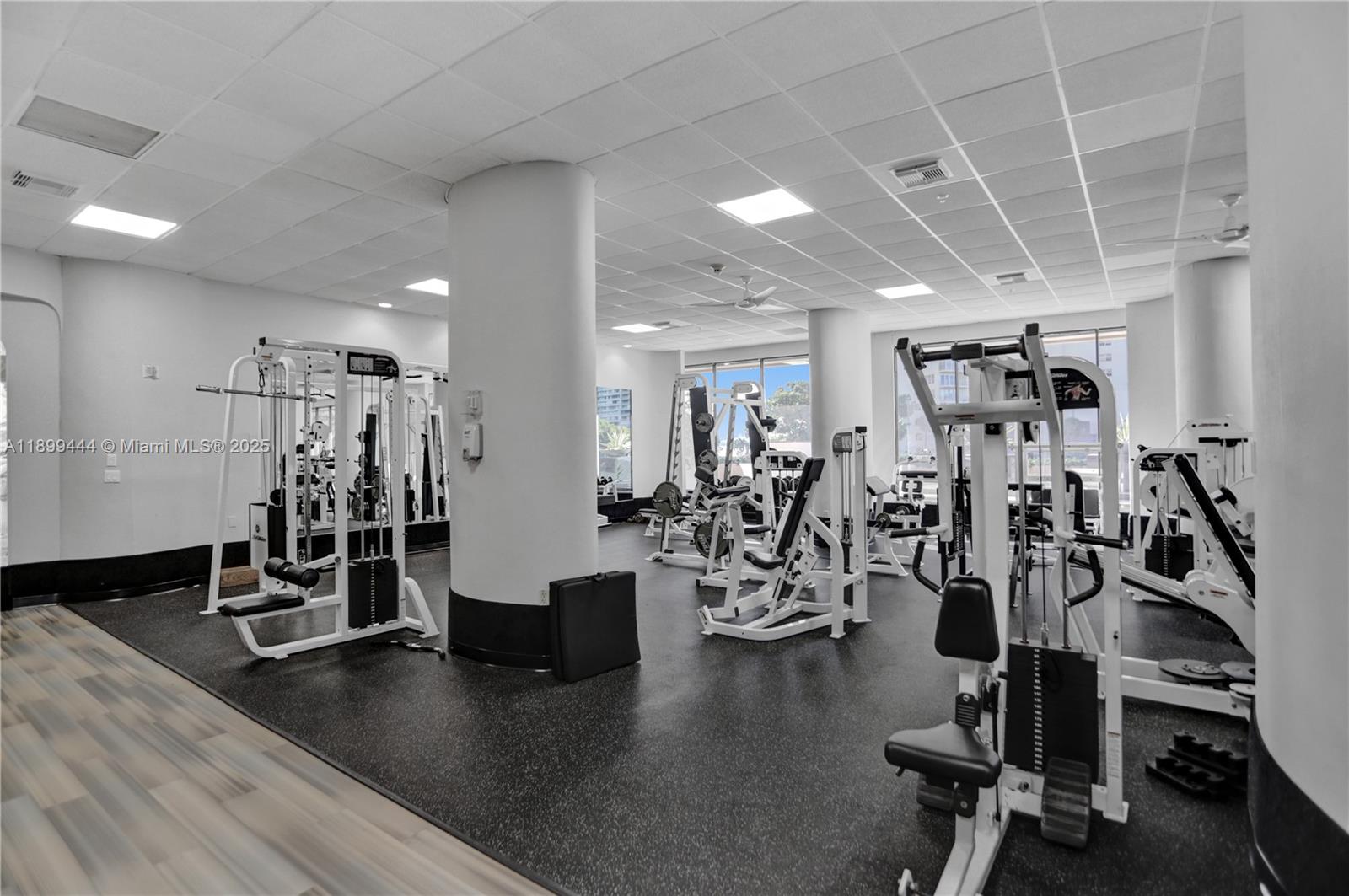 CRICKET CLUB CONDO - Residential