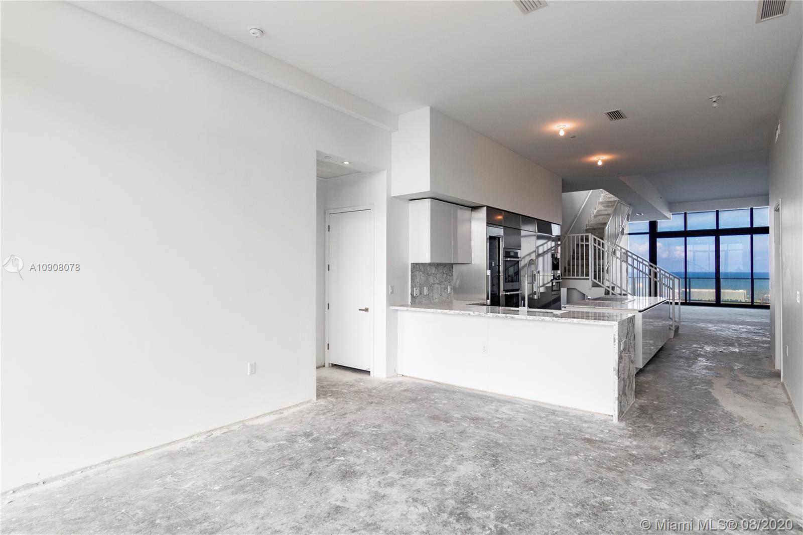 PRIVE CONDO - Residential