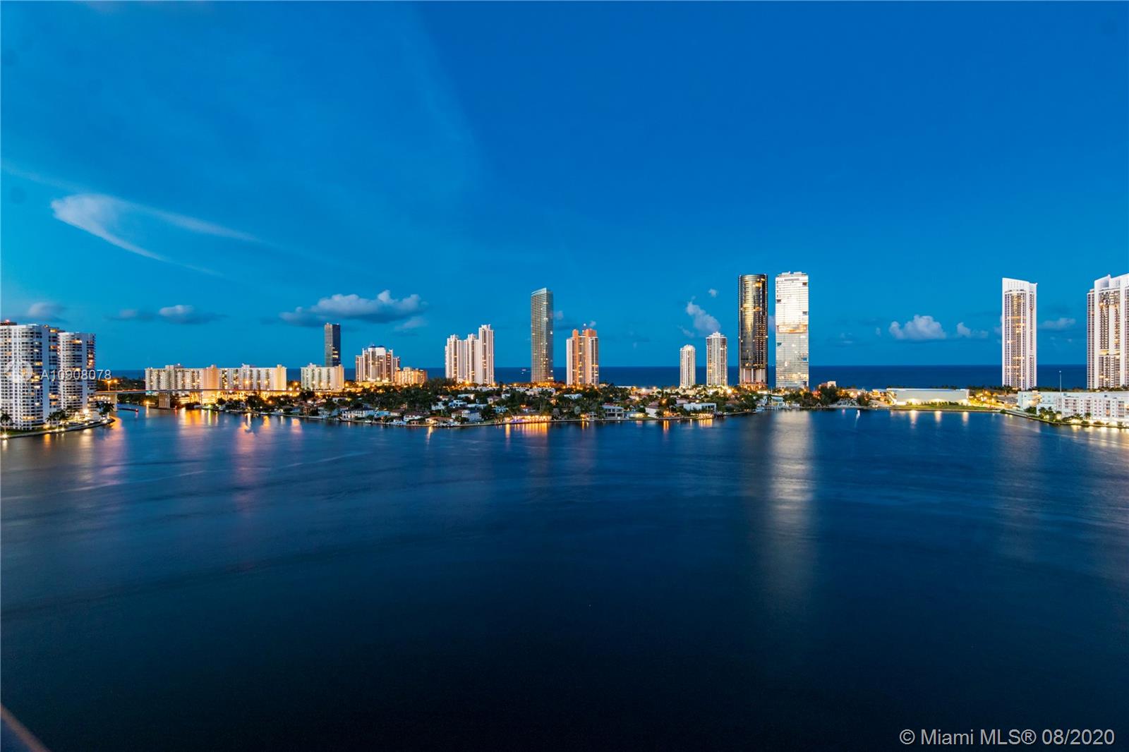 PRIVE CONDO - Residential