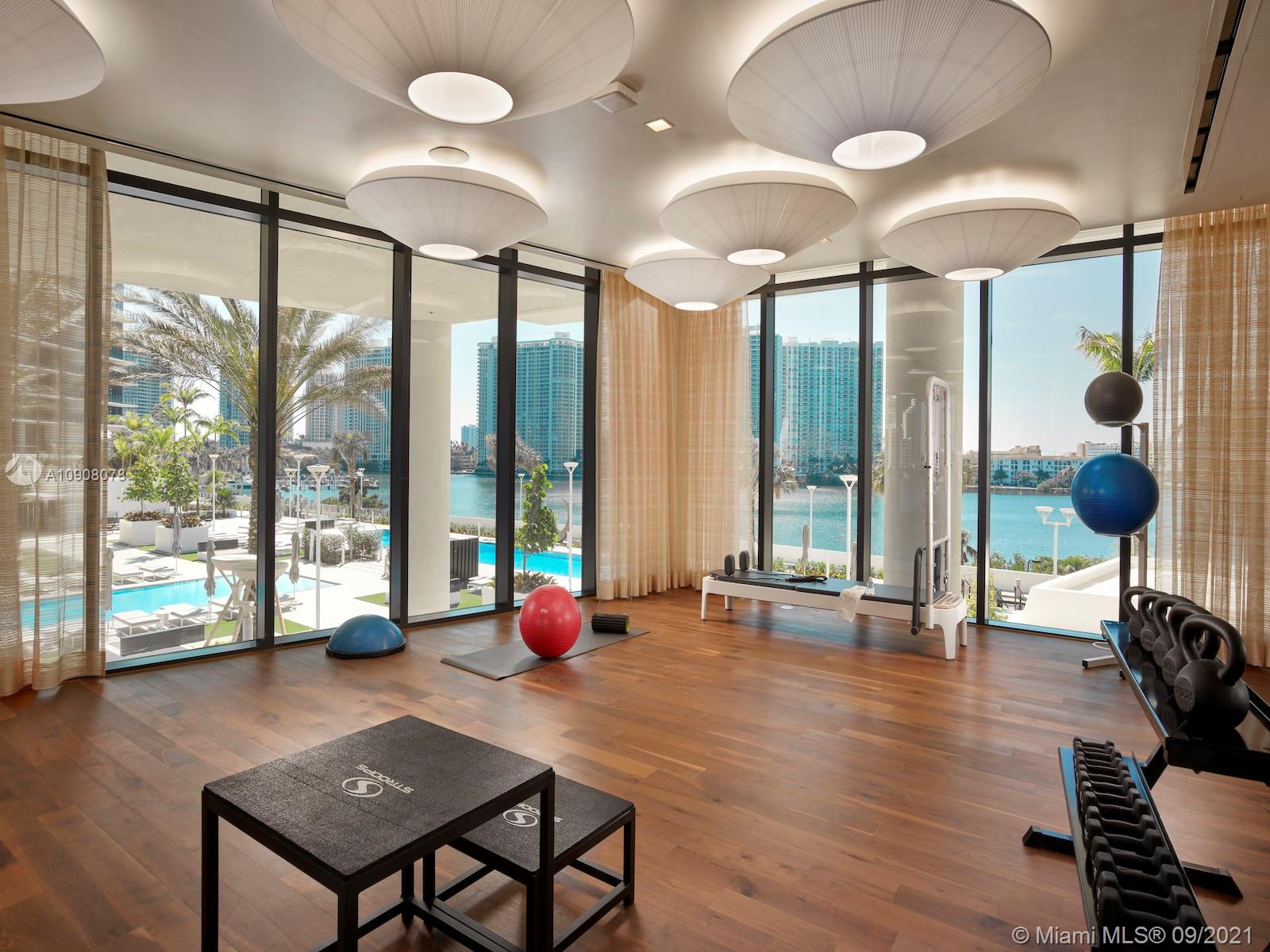 PRIVE CONDO - Residential