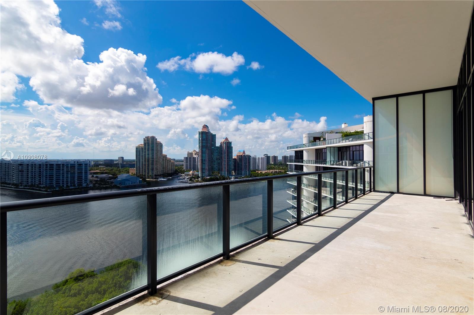PRIVE CONDO - Residential