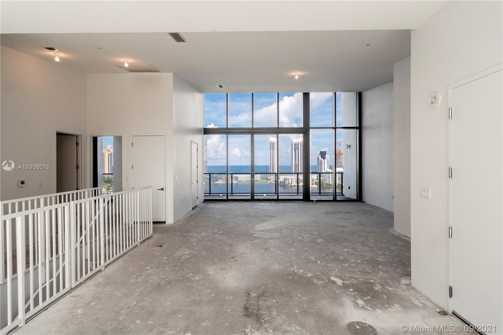 PRIVE CONDO - Residential