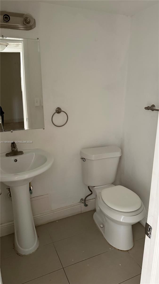CAPRI GARDENS CONDO - Residential Lease