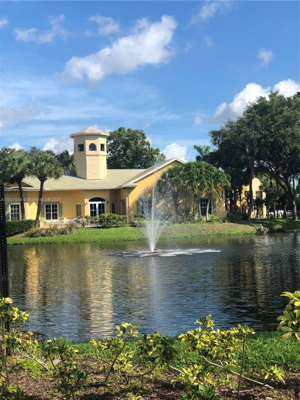 Photo of 1823 W Meadows Cir W #1823, Boynton Beach, FL 33436 (MLS # A11837949)