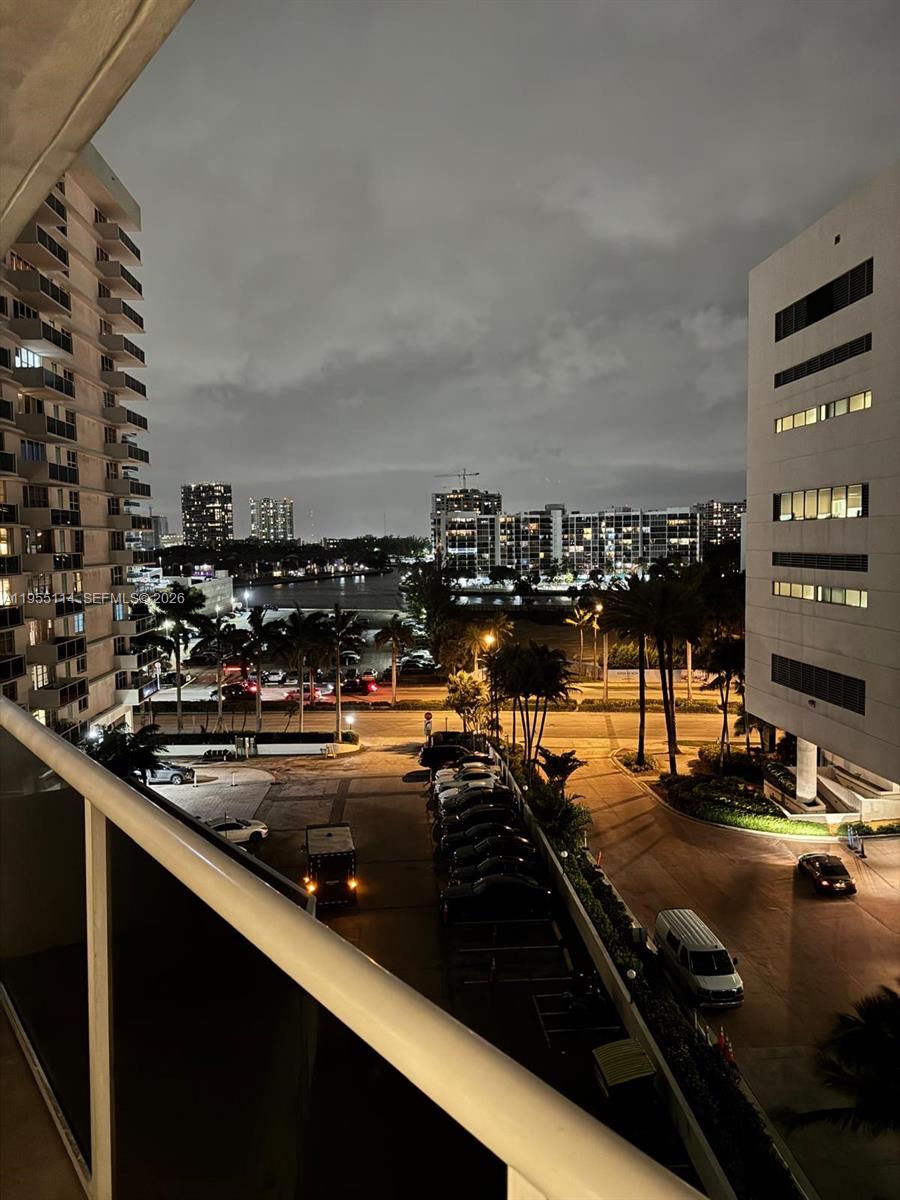 SEA AIR TOWERS CONDO - Residential