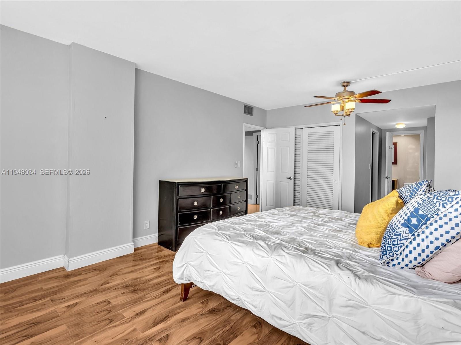 HILLCREST NO 21 CONDO - Residential