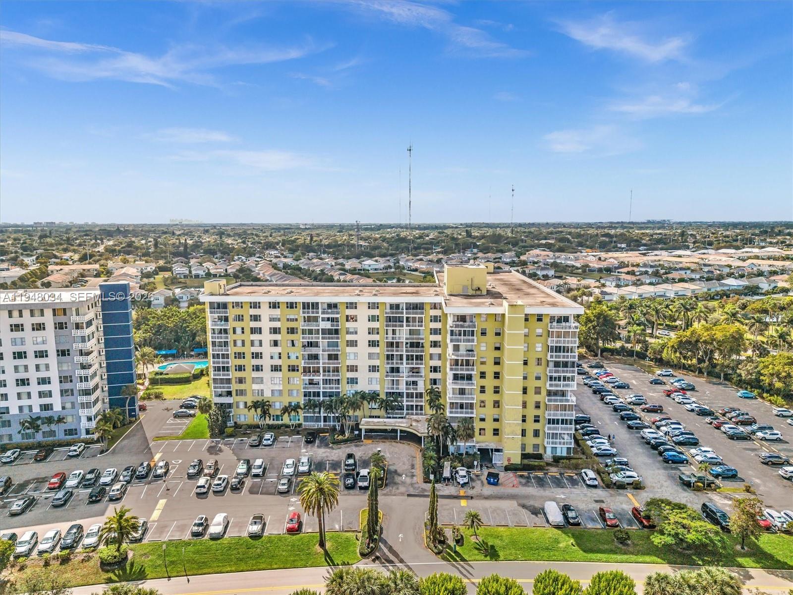 HILLCREST NO 21 CONDO - Residential