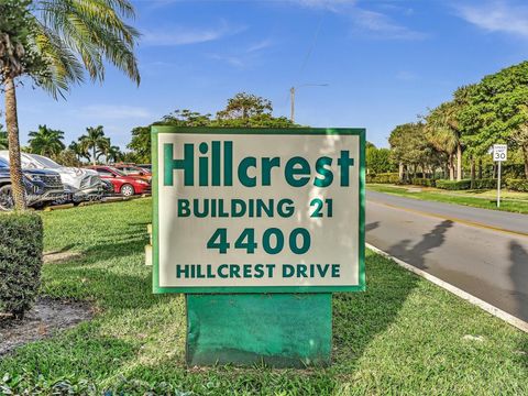 Photo of 4400 Hillcrest Dr #617B, Hollywood, FL 33021 (MLS # A11948034)