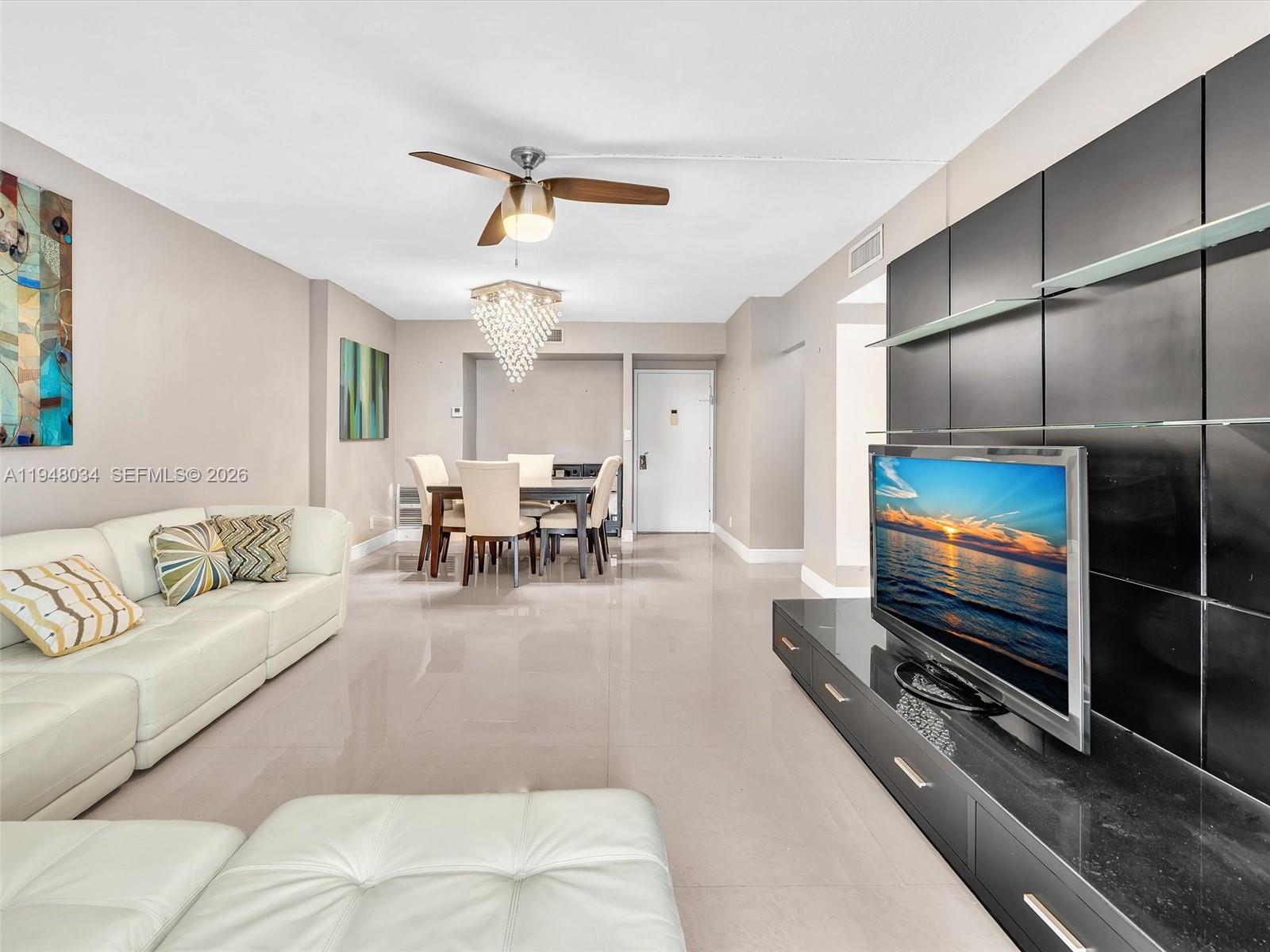 HILLCREST NO 21 CONDO - Residential