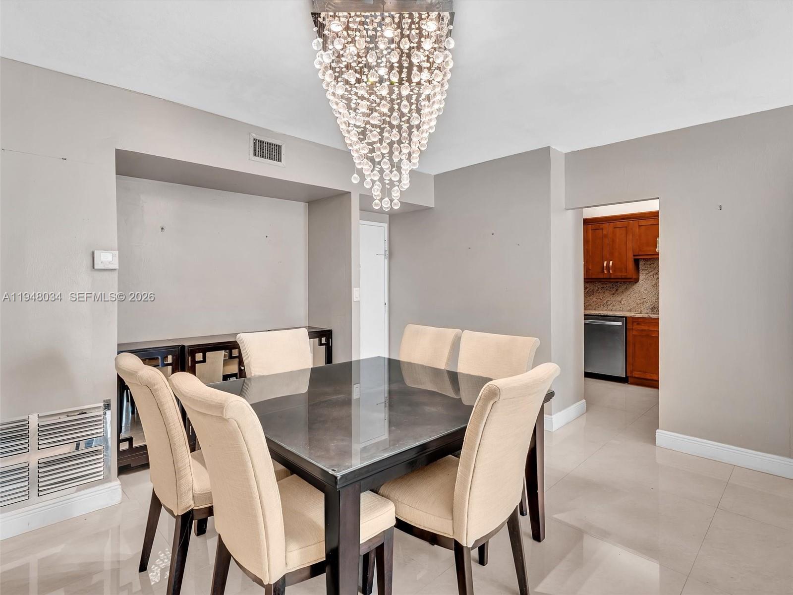 HILLCREST NO 21 CONDO - Residential