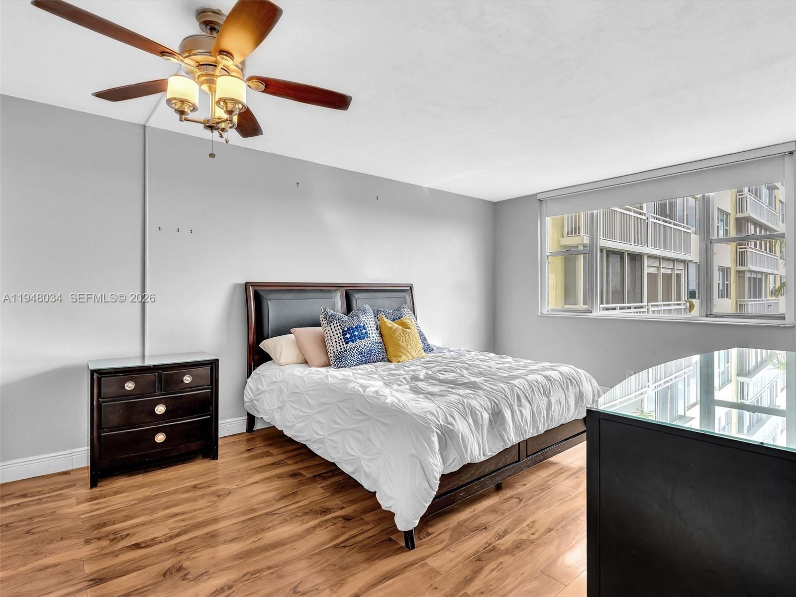 HILLCREST NO 21 CONDO - Residential