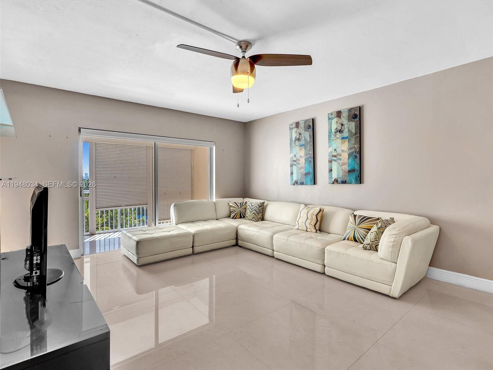 HILLCREST NO 21 CONDO - Residential