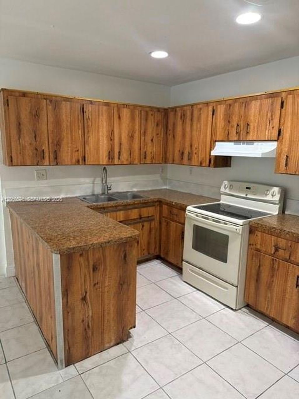 Photo of 10406 NW 36th St #10406, Coral Springs, FL 33065 (MLS # A12010591)