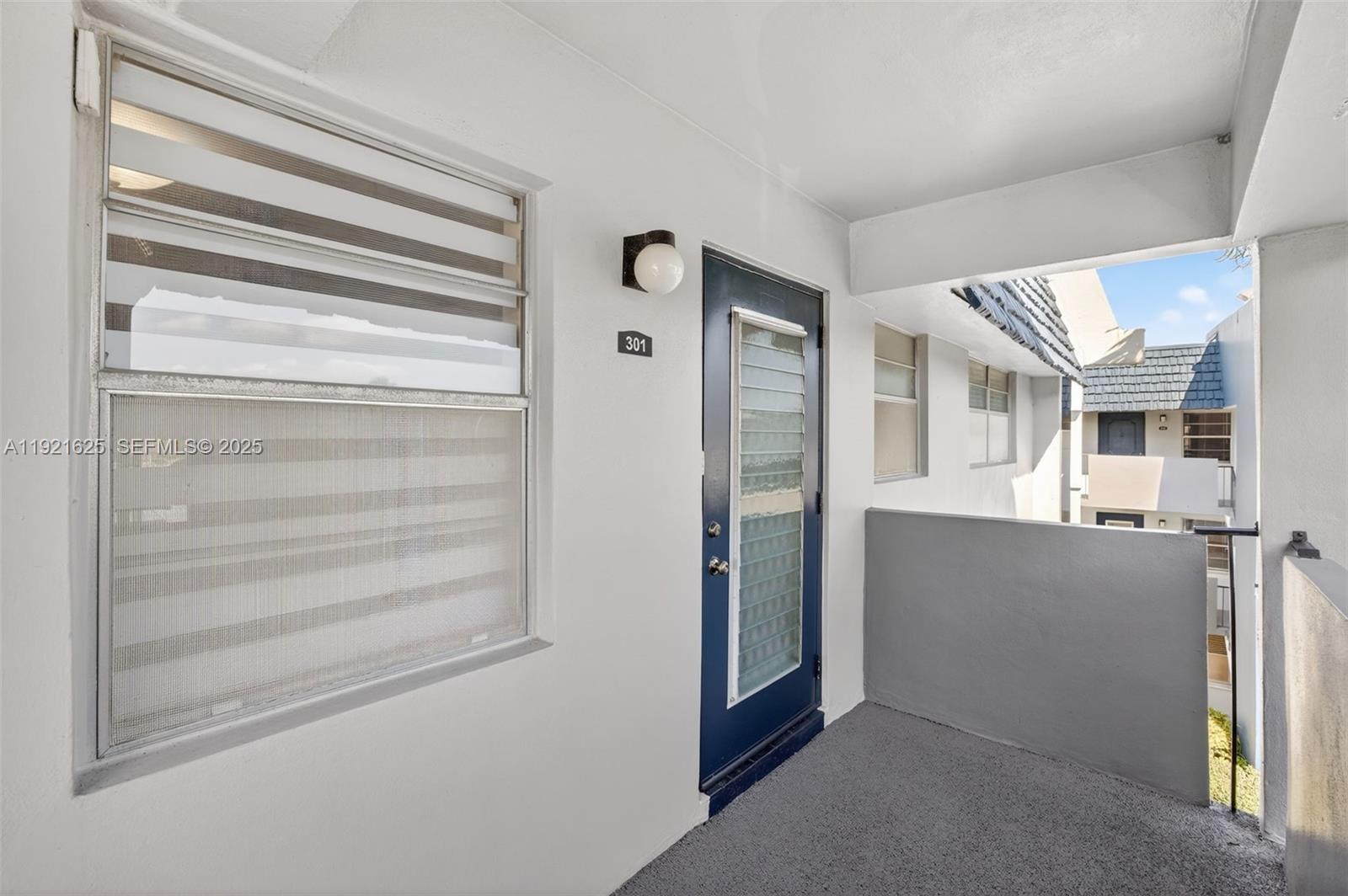 ORIOLE GOLF & TENNIS CLUB - Residential