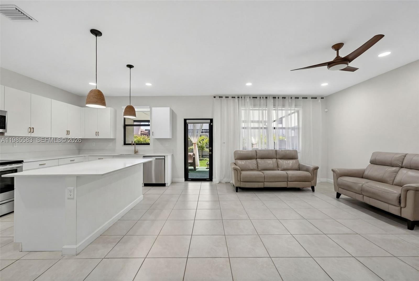 KENDALL ASSEMBLAGE NORTH - Residential