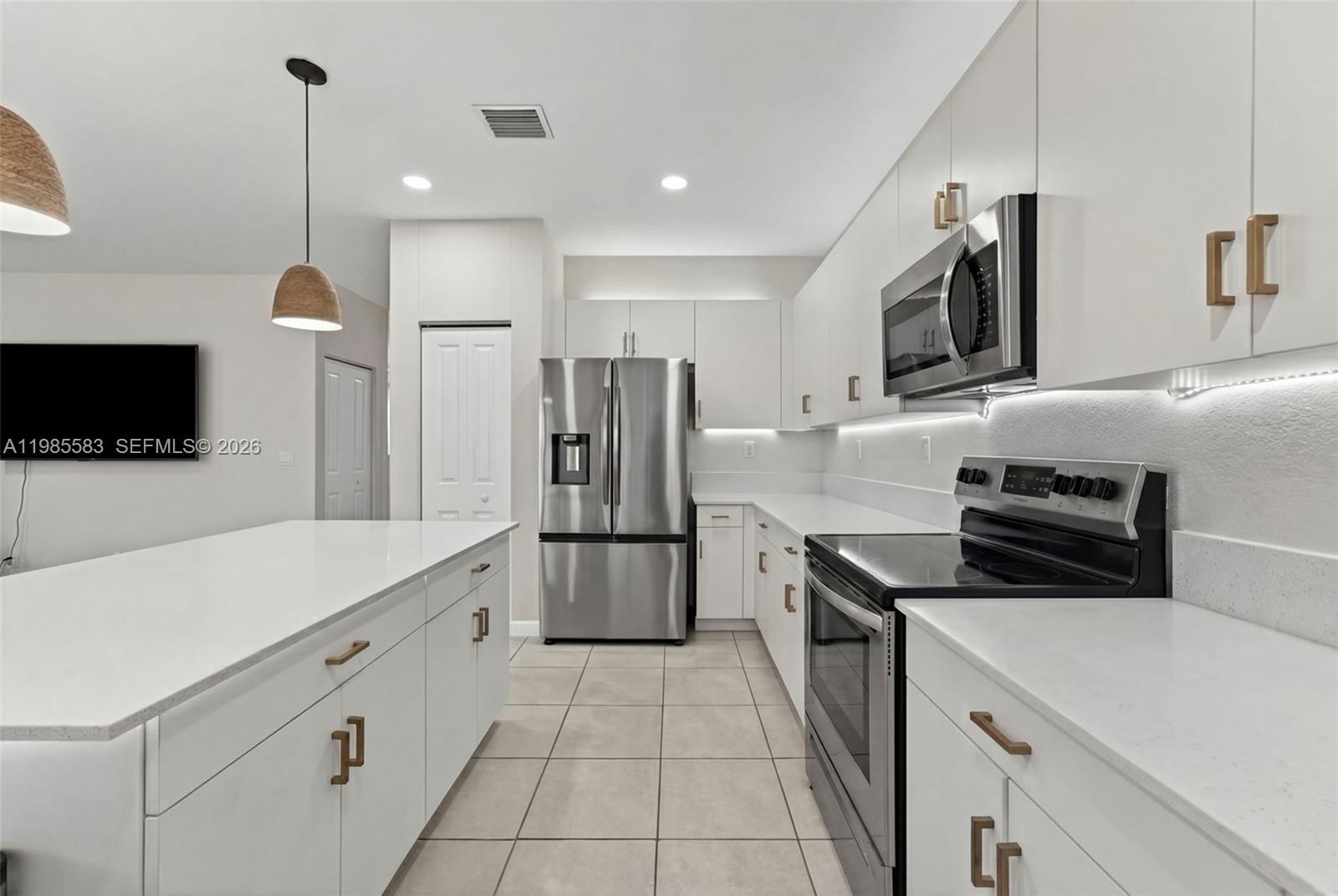 KENDALL ASSEMBLAGE NORTH - Residential