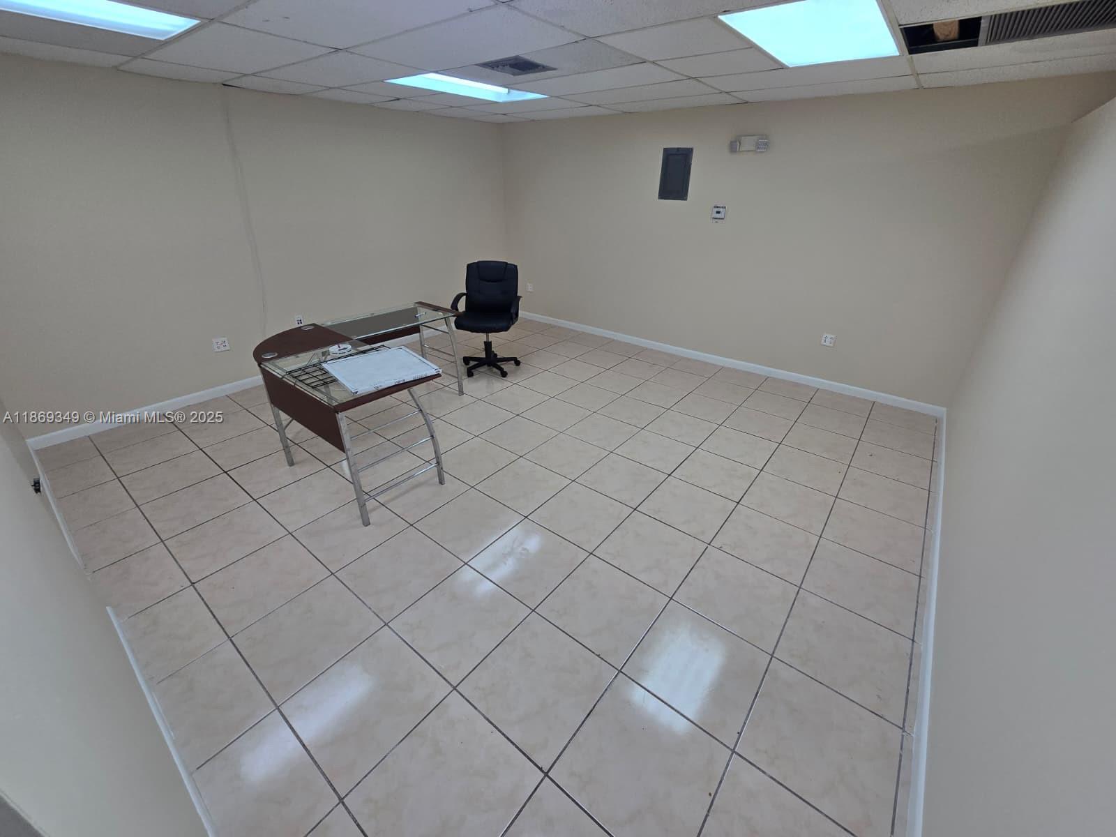 2501 N State Road 7 208