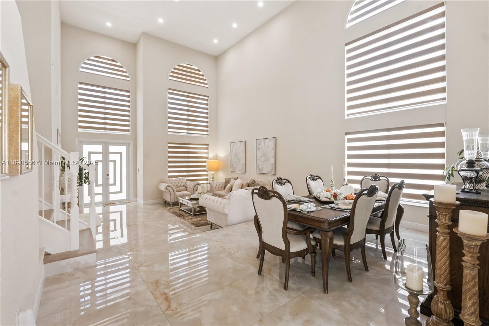 SUNSET LAKES PLAT THREE - Residential