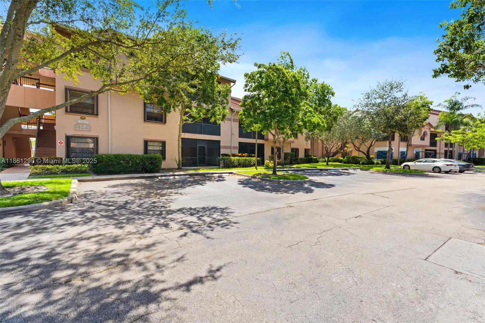 OPTIMA VILLAGE I-C CONDO - Residential