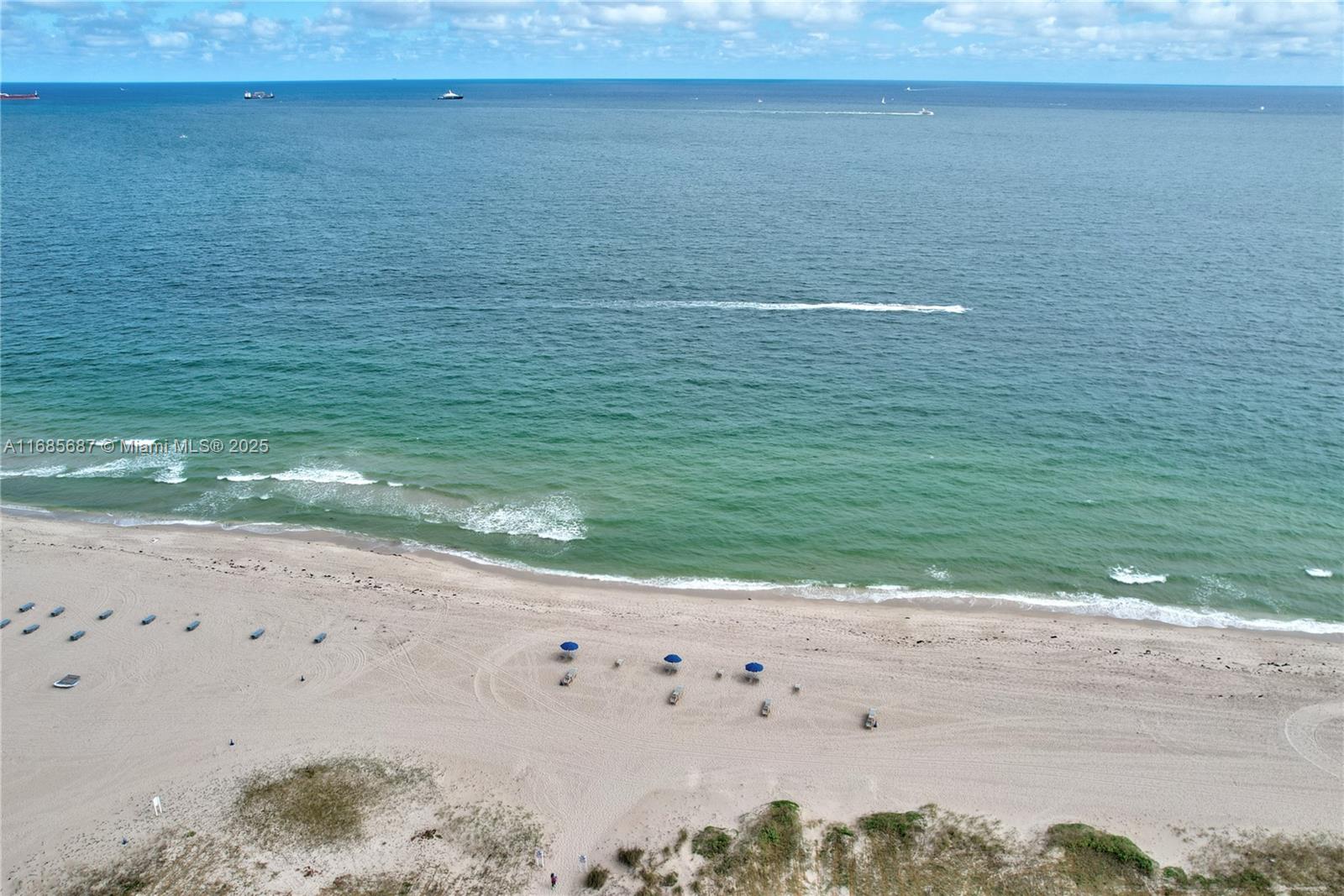 HARBOR BEACH - Land
