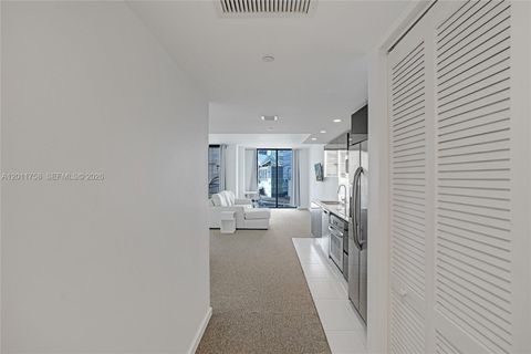 Tiny photo for 31 SE 6th St #805, Miami, FL 33131 (MLS # A12011758)