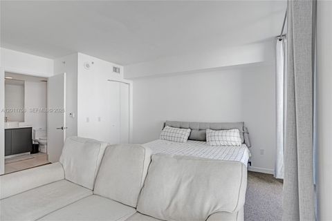 Tiny photo for 31 SE 6th St #805, Miami, FL 33131 (MLS # A12011758)