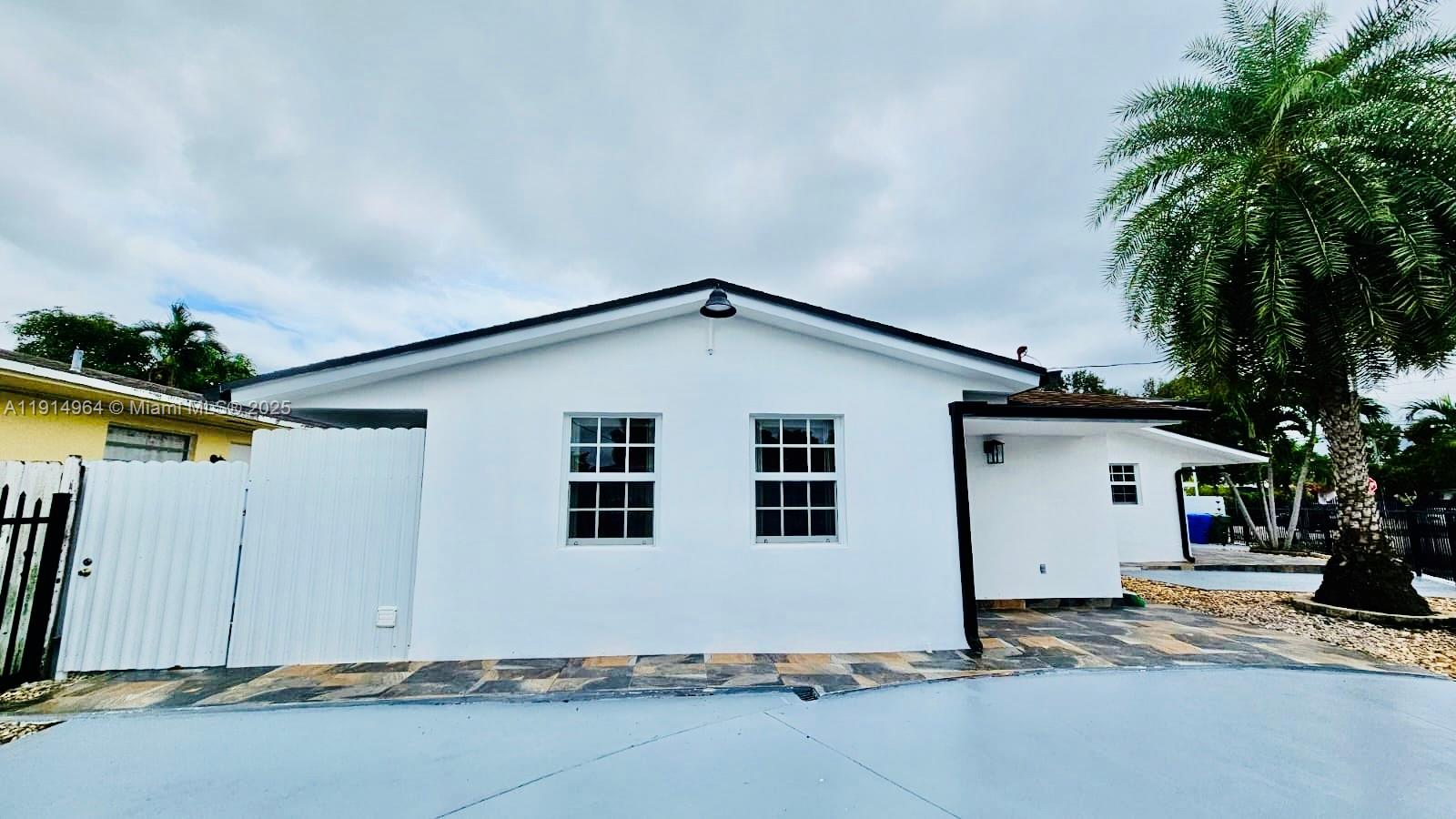 THE PINES - Residential Lease