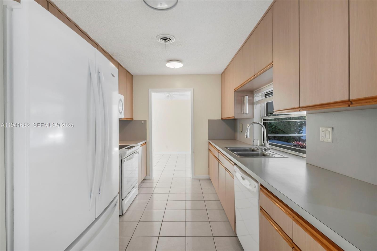 GOLF ESTATES - Residential