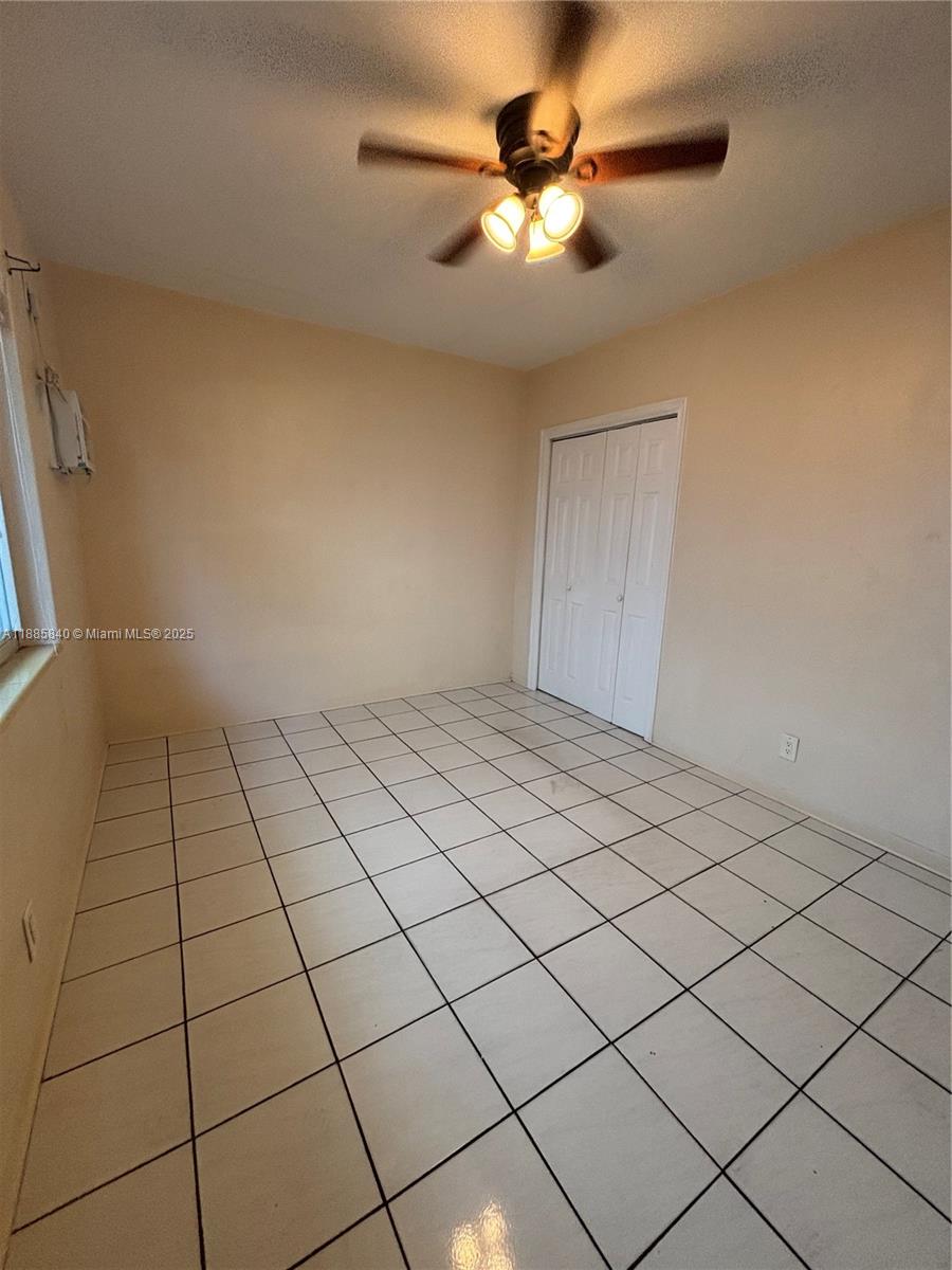 HOLLYWOOD - Residential Lease