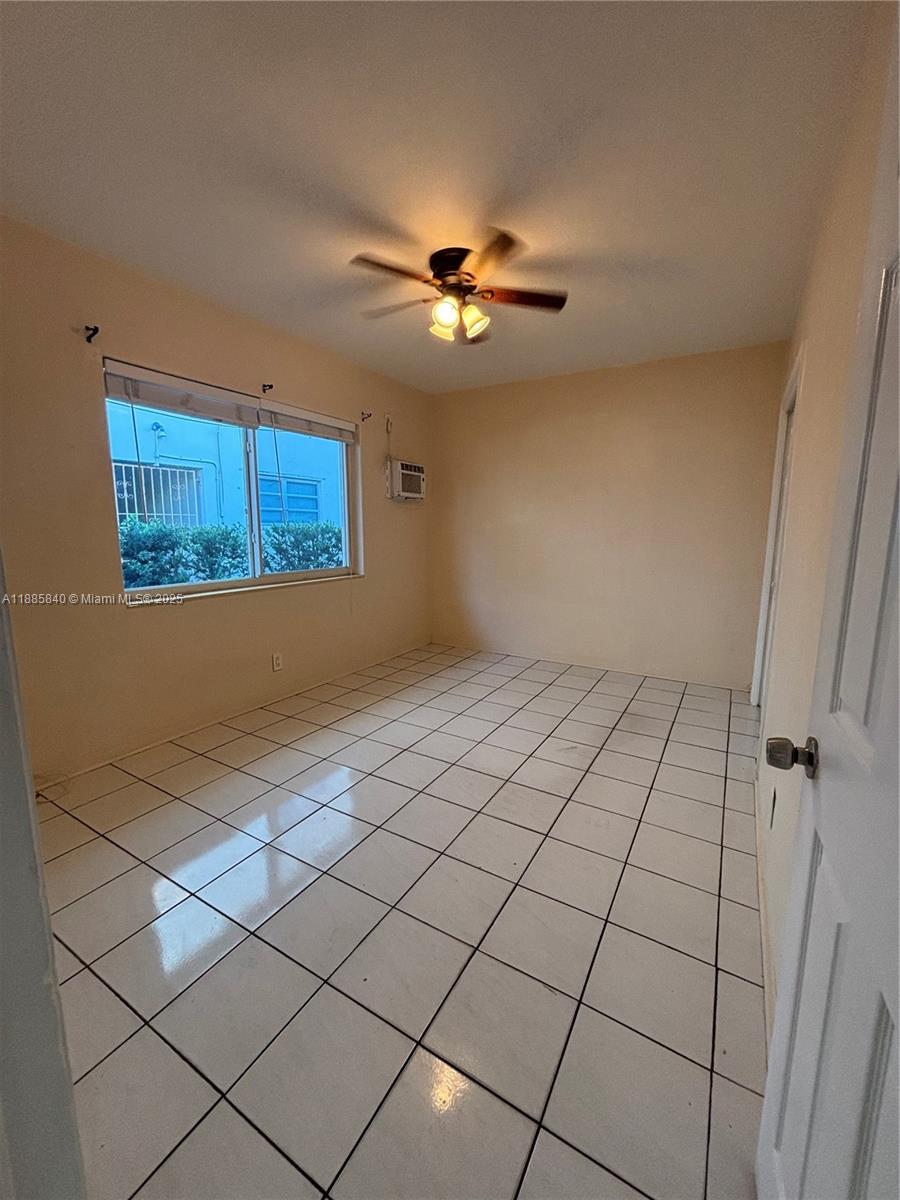 HOLLYWOOD - Residential Lease