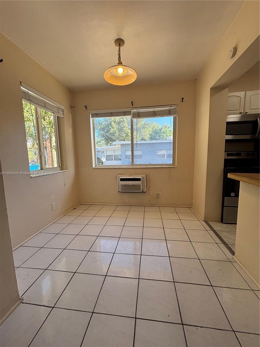 HOLLYWOOD - Residential Lease