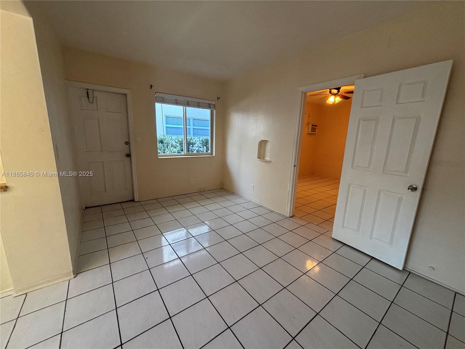 HOLLYWOOD - Residential Lease