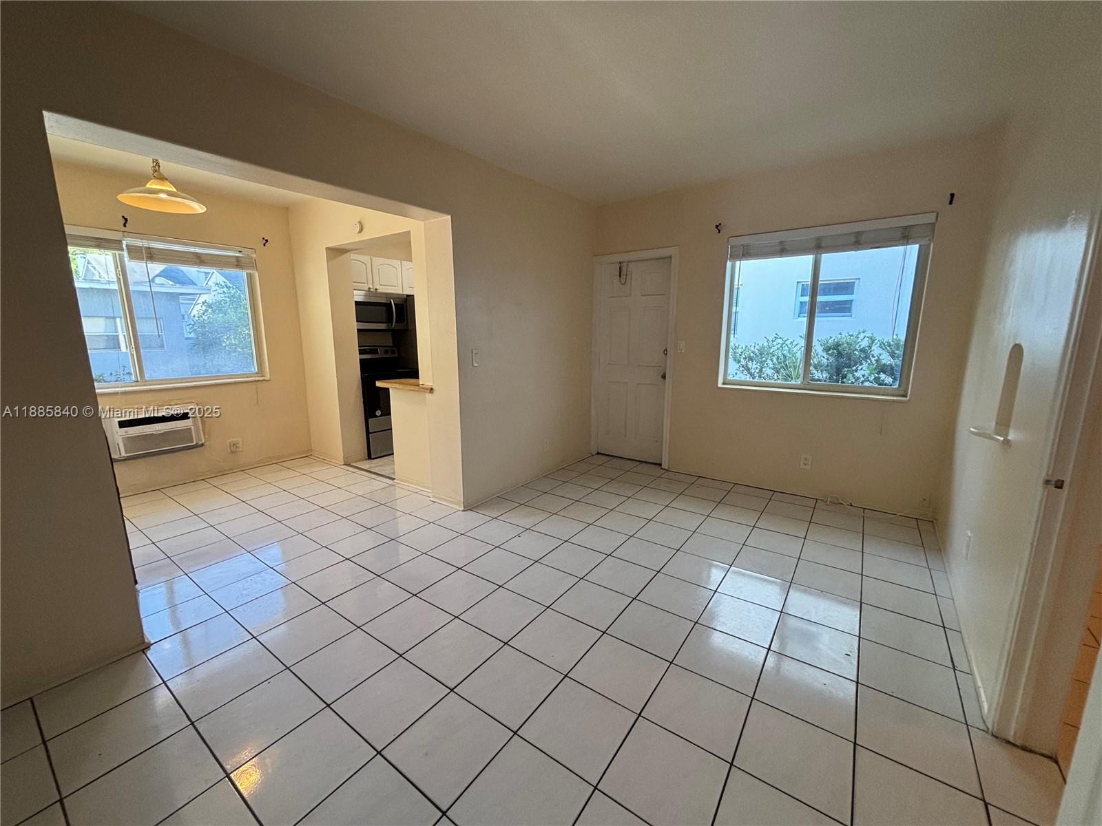 HOLLYWOOD - Residential Lease